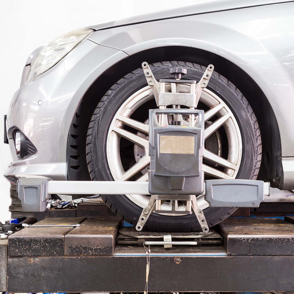 Image of Front End Alignment Machine